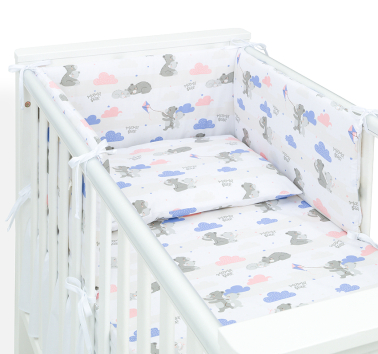 MAMO-TATO Ochraniacz rozbieralny dla niemowląt do łóżeczka 60x120 - Niedźwiadki z niebieskim