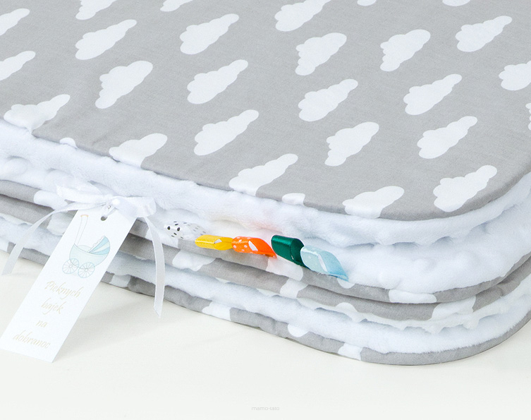 MAMO-TATO Minky blanket to the stroller + pillow Chmurki białe na szarym / biały - with filling
