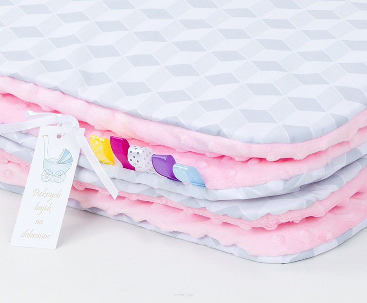 MAMO-TATO Minky blanket for babies and children 75x100 Romby szare / jasny róż - with filling